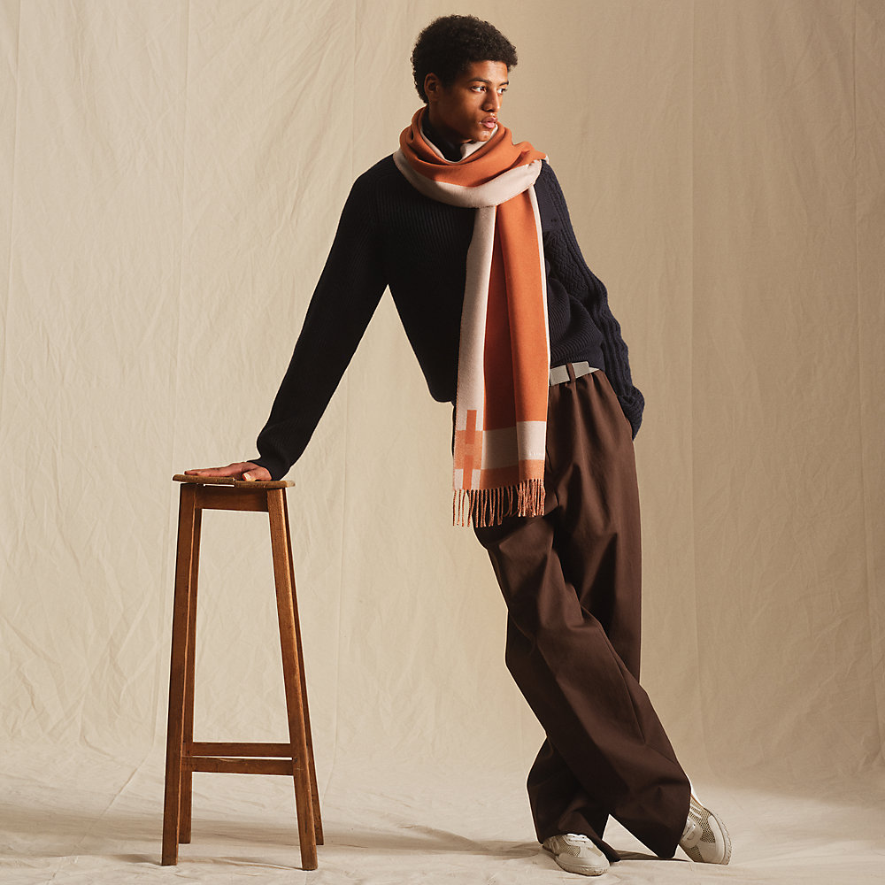 h-passant-scarf--393870T 13-